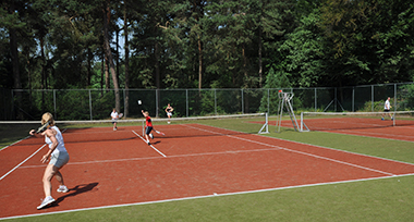 Tennisbaan van Fletcher Hotel-Restaurant Doorwerth-Arnhem